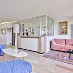 Amazing View In The Center Of Paris - 6Eme Arr